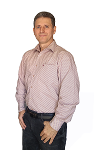 Lizák Sándor ügyvezető